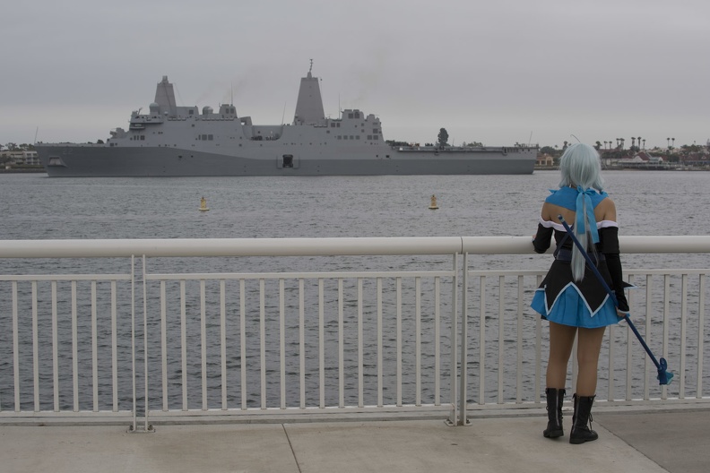 400-3945 Comic Con USS San Diego _LPD-22_.jpg